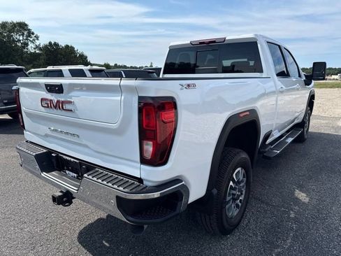 Used 2024 GMC Sierra 2500 SLE w/ SLE Value Package AWD/4WD image 6