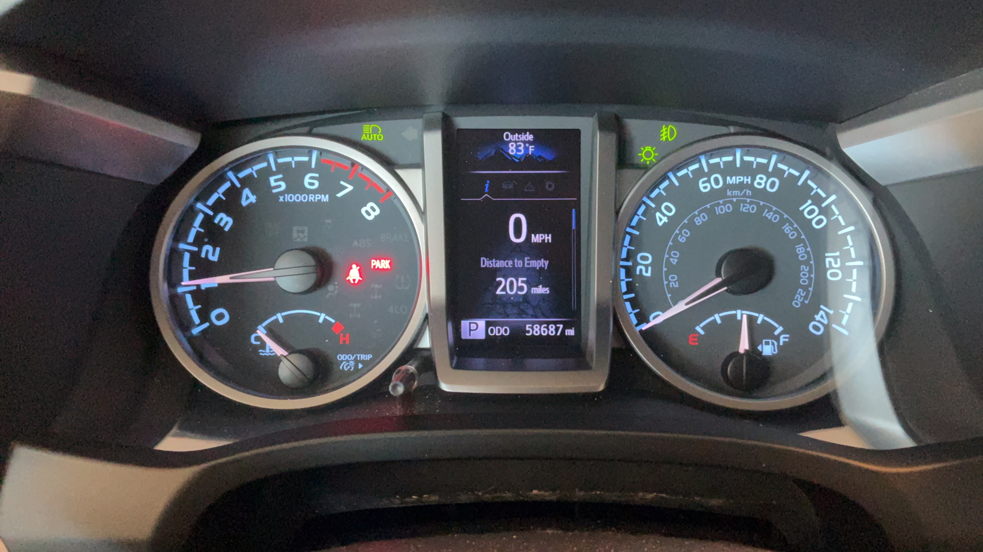 Used 2020 Toyota Tacoma SR5 RWD image 10