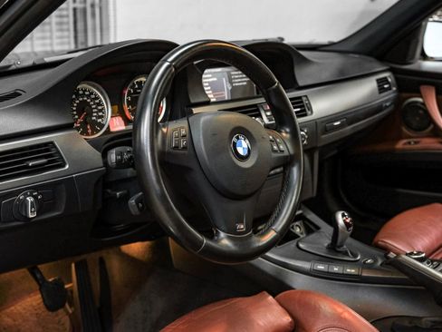 Used 2011 BMW M3 Sedan image 3