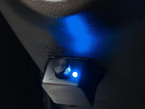 Used 2012 Chrysler 300 SRT8 w/ 19-Premium Speaker Group image 70