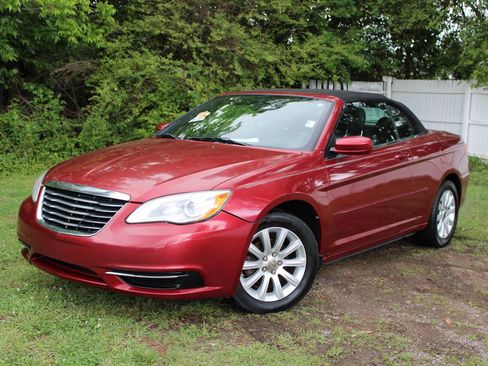 Used 2013 Chrysler 200 Touring image 37