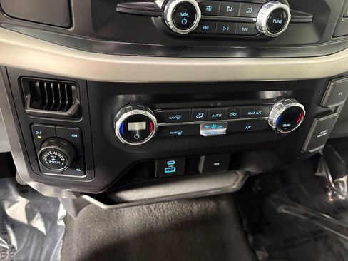 Certified 2021 Ford F150 XLT w/ Equipment Group 301A Mid image 20