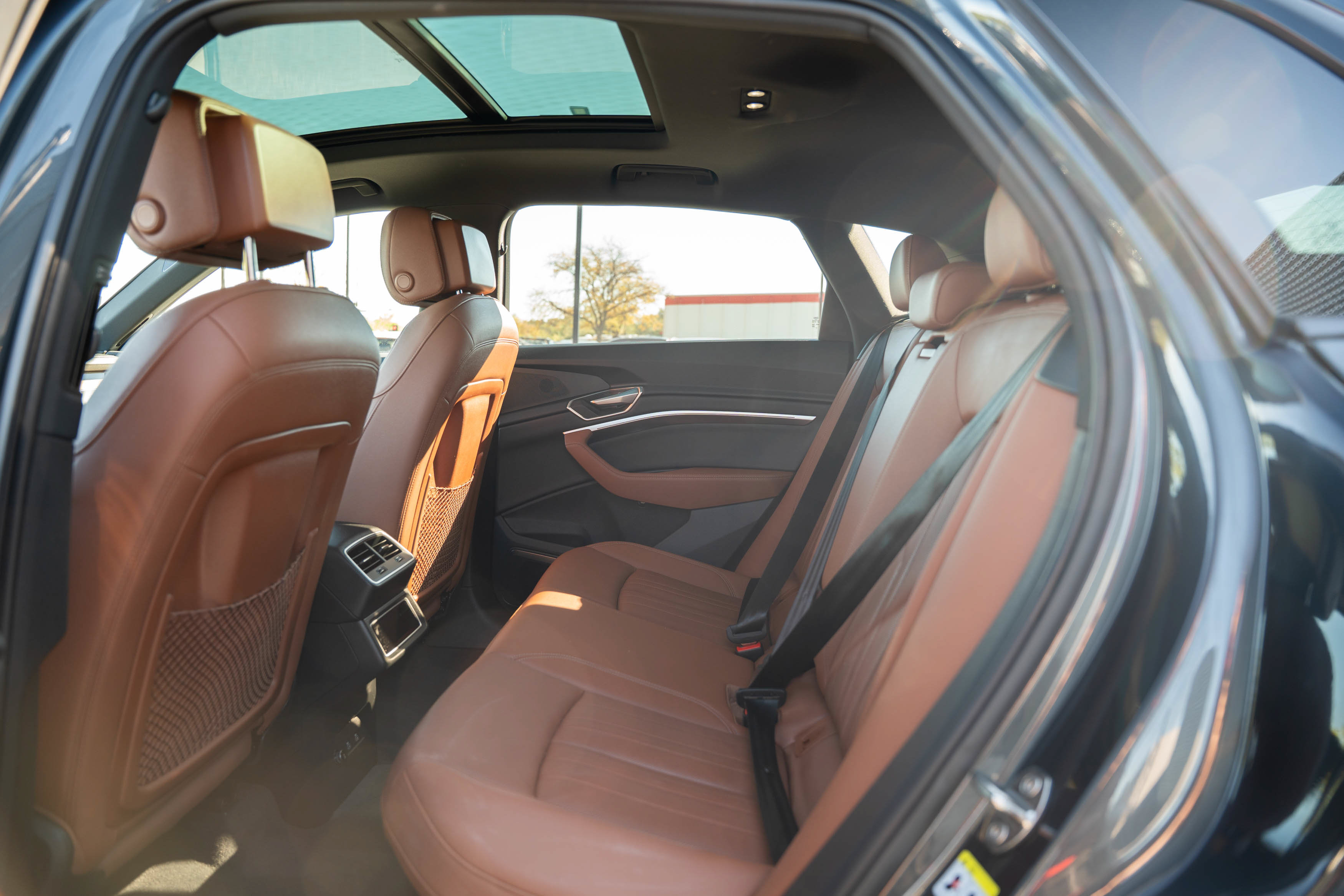 Certified 2024 Audi Q8 e-tron Premium Plus AWD/4WD image 8