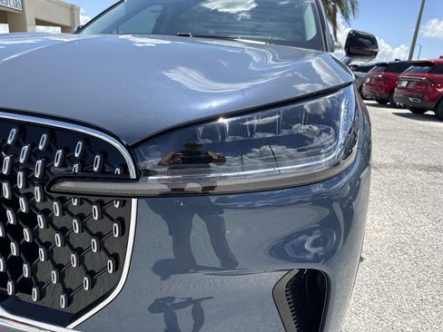 New 2026 Lincoln Aviator AWD image 9