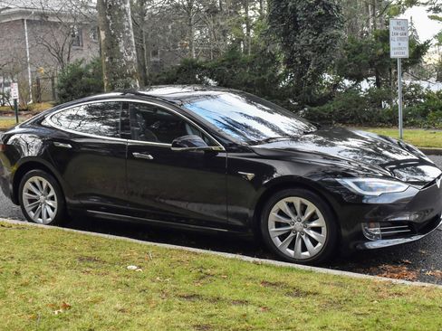 Used 2018 Tesla Model S 75D image 11