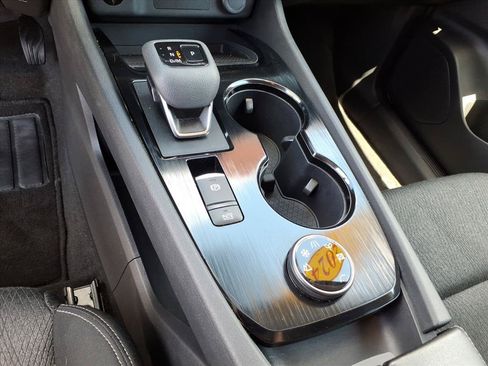 Certified 2024 Nissan Rogue SV AWD/4WD image 9