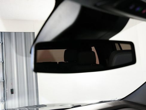 Used 2026 Chevrolet Tahoe Z71 w/ Comfort Package image 29