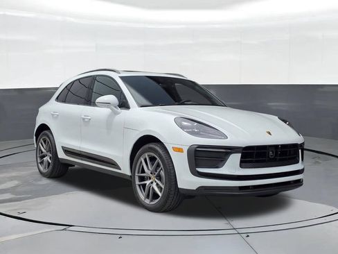 New 2026 Porsche Macan AWD/4WD image 6