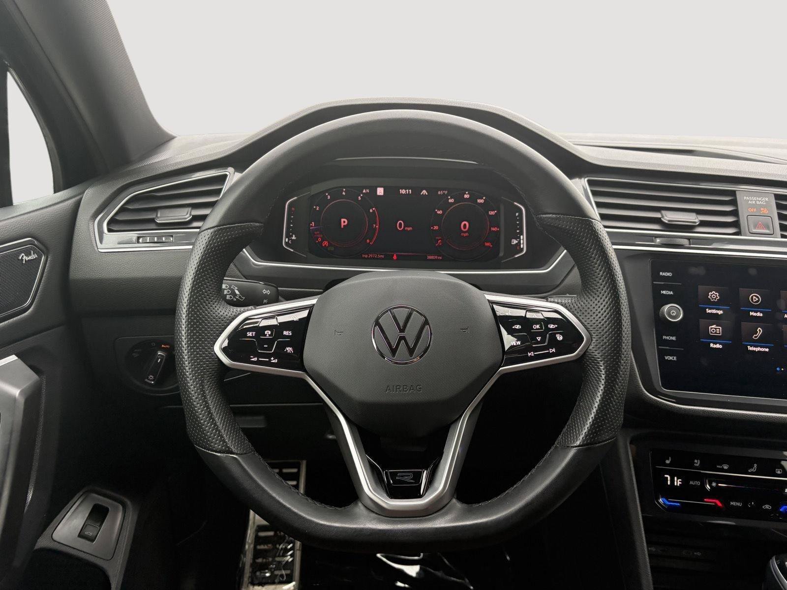 Used 2023 Volkswagen Tiguan SEL R-Line AWD/4WD image 14