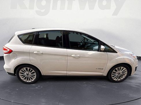 Used 2017 Ford C-MAX SE FWD image 6