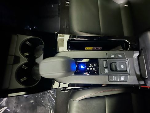 Certified 2024 Toyota Prius Prime image 22