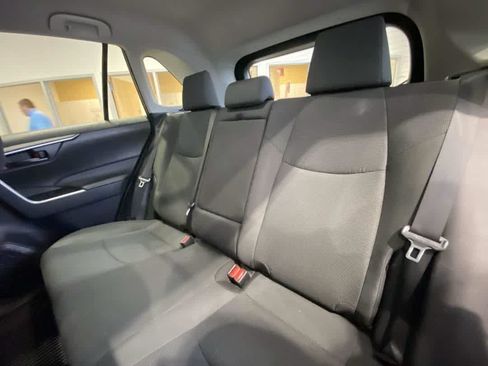 Used 2024 Toyota RAV4 LE AWD/4WD image 24