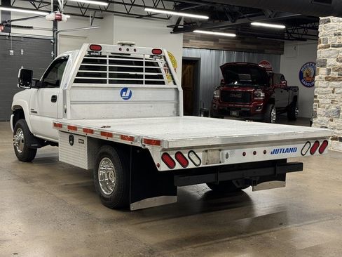 Used 2007 GMC Sierra 3500 SLE w/ Heavy-Duty Power Package AWD/4WD image 12