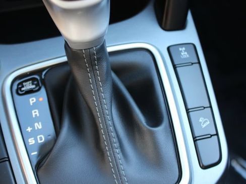 Certified 2023 Kia Seltos LX AWD/4WD image 9