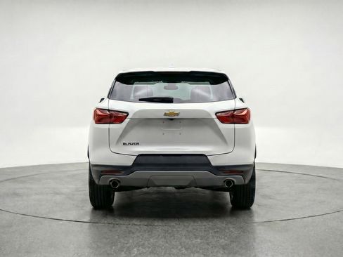 Used 2025 Chevrolet Blazer LT FWD image 7