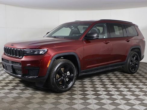 Used 2023 Jeep Grand Cherokee L Laredo AWD/4WD image 7