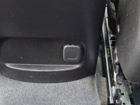 Used 2023 Chevrolet Malibu LT image 16