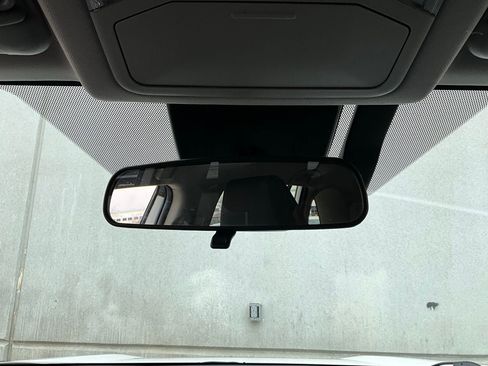 Used 2025 Toyota RAV4 XLE image 18