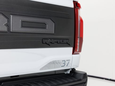 Used 2024 Ford F150 Raptor AWD/4WD image 82