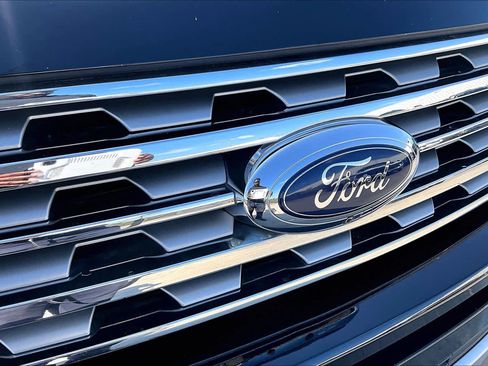 Used 2020 Ford Expedition Limited w/ Special Edition Package AWD/4WD image 30