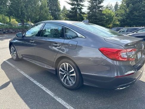 Used 2018 Honda Accord Touring image 4