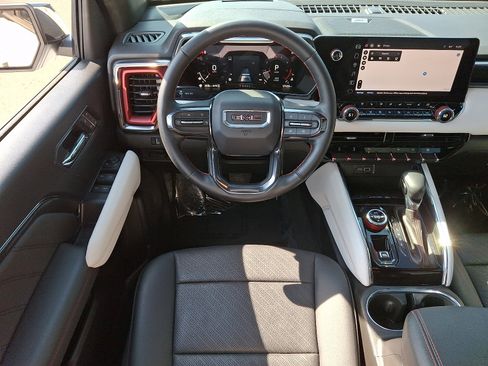 Used 2024 GMC Canyon AT4X AWD/4WD image 11