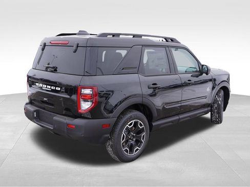 New 2026 Ford Bronco Sport Outer Banks w/ Outer Banks Tech Package+ AWD/4WD image 3