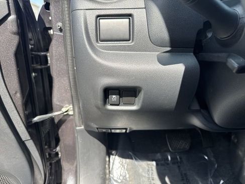 Used 2015 Nissan Versa S FWD image 21