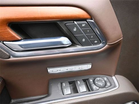 Used 2023 GMC Sierra 1500 Denali w/ Denali Reserve Package image 6