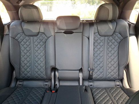 Used 2023 Audi SQ5 Premium Plus w/ Premium Plus Package AWD/4WD image 13