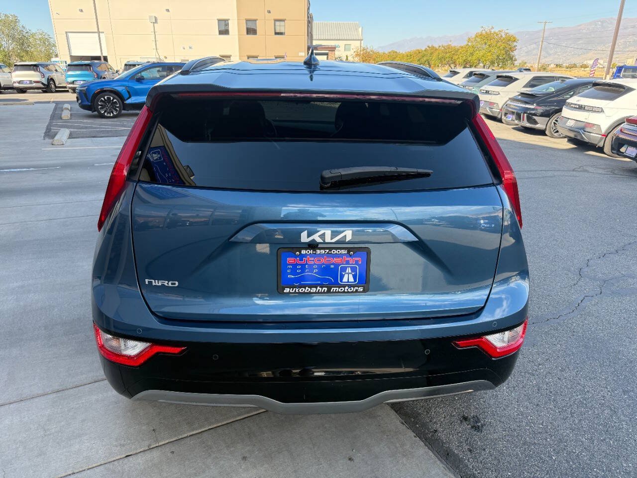 Used 2024 Kia Niro Wind w/ Wind Preserve Package FWD image 6