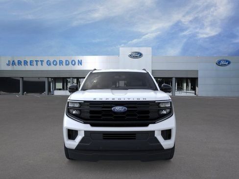 New 2026 Ford Expedition Active RWD image 6