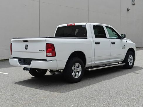 Used 2018 RAM 1500 Express AWD/4WD image 3