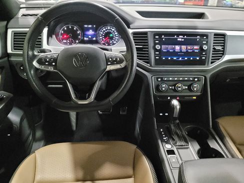 Used 2021 Volkswagen Atlas Cross Sport SE FWD image 22