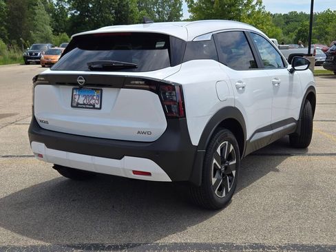 Used 2026 Nissan Kicks SV w/ SV Premium Package AWD/4WD image 11
