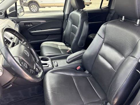 Used 2017 Honda Ridgeline RTL image 11