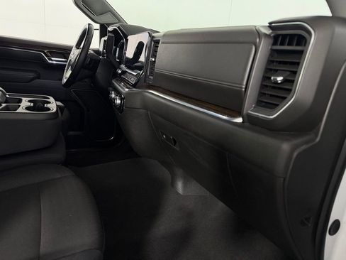 Used 2024 GMC Sierra 1500 SLE w/ X31 Off-Road Package image 29