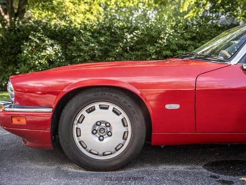 Used 1996 Jaguar XJS 4.0 Convertible RWD image 4
