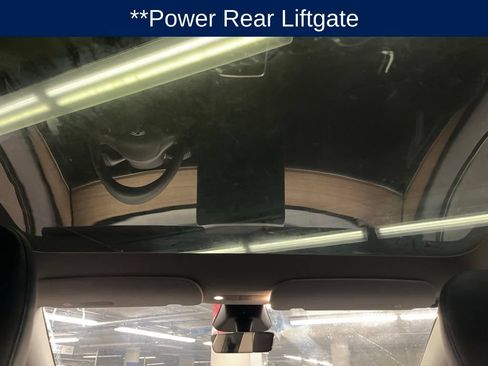 Used 2024 Tesla Model Y Long Range AWD/4WD image 9