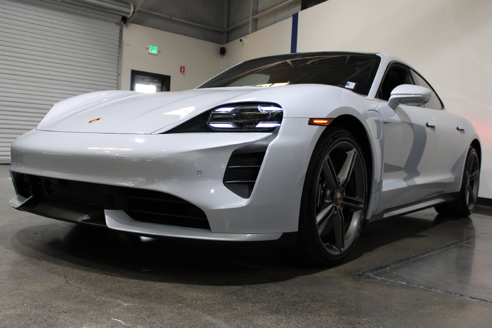 Used 2021 Porsche Taycan Turbo AWD/4WD image 5
