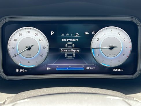 Certified 2022 Hyundai Kona Limited w/ Cargo Package FWD image 24