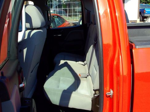 Used 2017 Chevrolet Silverado 1500 W/T w/ Trailering Package AWD/4WD image 8