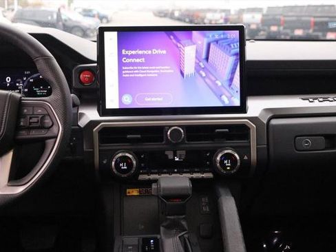 Certified 2024 Toyota Tacoma TRD Off-Road image 28