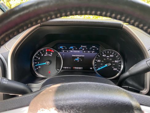 Used 2017 Ford F250 Lariat w/ Lariat Ultimate Package AWD/4WD image 27