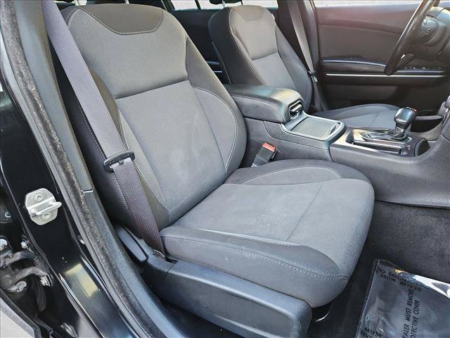 Used 2015 Dodge Charger SE w/ Sport Appearance Group RWD image 19