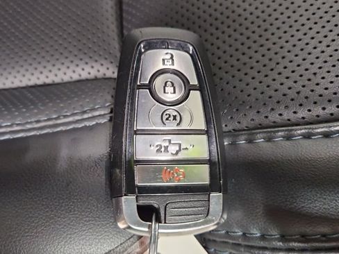Used 2026 Ford F450 Platinum AWD/4WD image 29