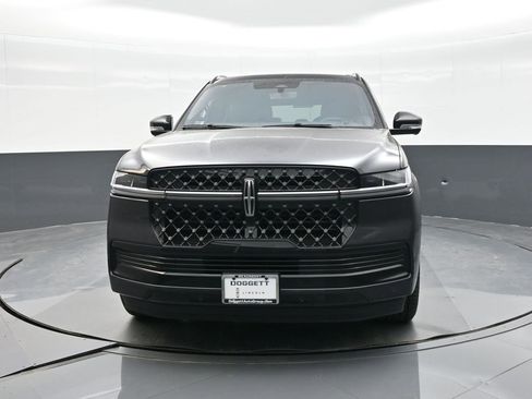 New 2025 Lincoln Navigator L Reserve w/ Jet Appearance Package image 7