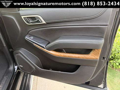 Used 2020 GMC Yukon Denali w/ Denali Ultimate Package image 36