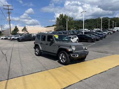 Certified 2020 Jeep Wrangler Unlimited Sahara w/ Cold Weather Group AWD/4WD image 6