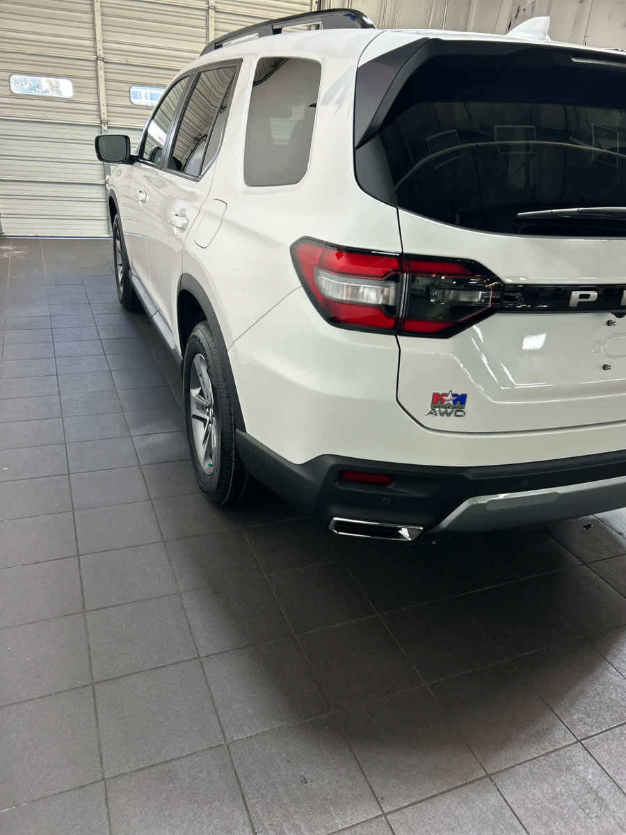 New 2026 Honda Pilot EX-L image 8